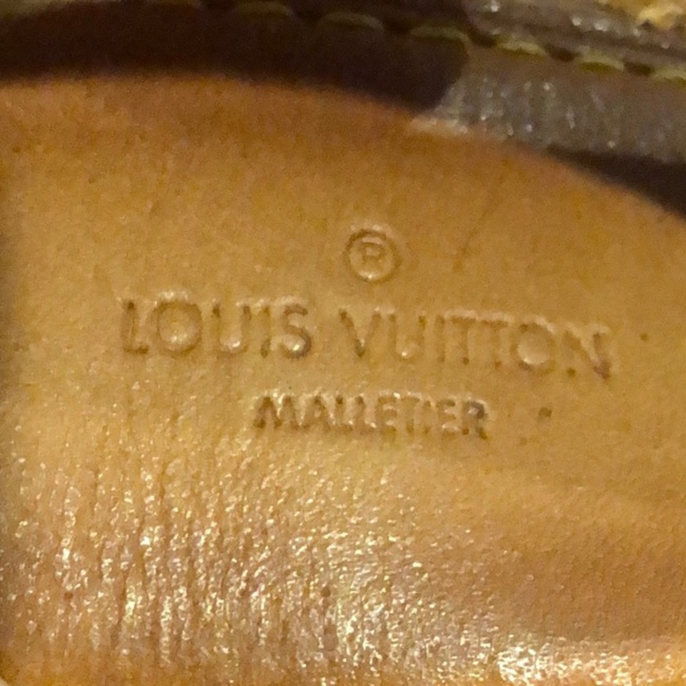 LOUIS VUITTON Replacement Vachetta Leather Shoulder Strap with LV Clasps and Pad - Picture 8 of 14